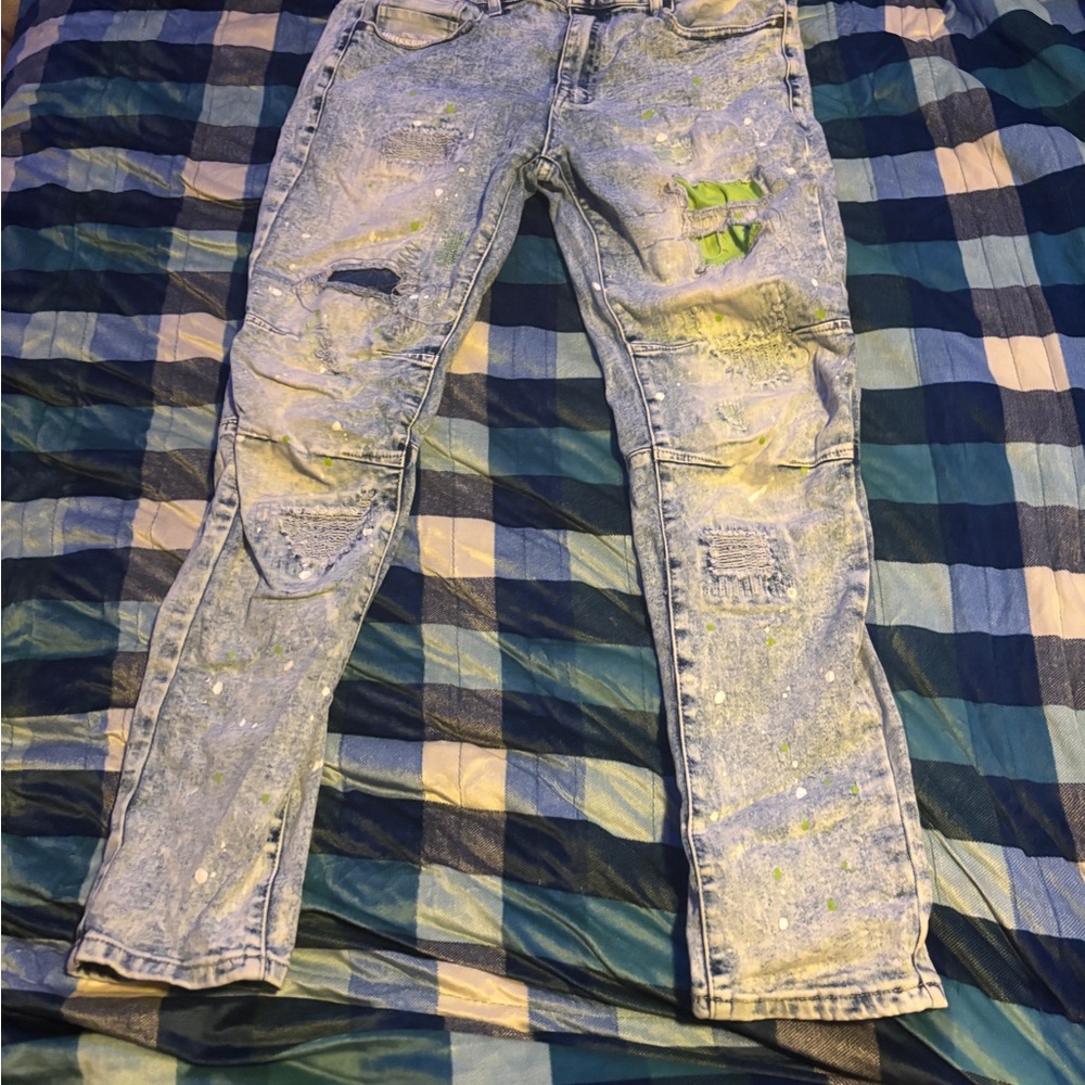 Men's Distressed Blue Jeans